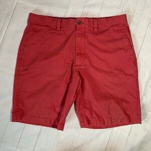 Banana Republic Men’s light red shorts. Size 34.